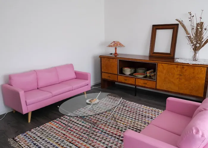 Cozy With Terrace 아파트