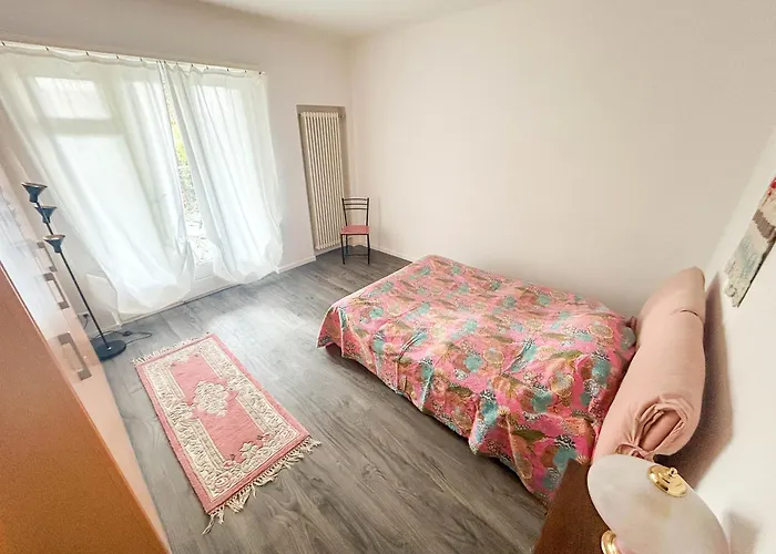 Cozy With Terrace 아파트